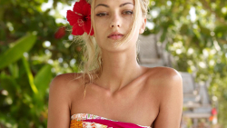 Anna Sbitnaya Slim Tanned Blonde Ukrainian Model Girl Wallpapers #002