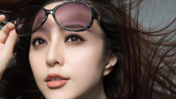 Asian Long-haired Fan Bing-Bing Singer & Actress Celebrity Brunette Teen Girl Wallpaper #001