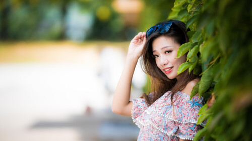 Asian Smiling Brunette Teen Girl Wallpaper #4063