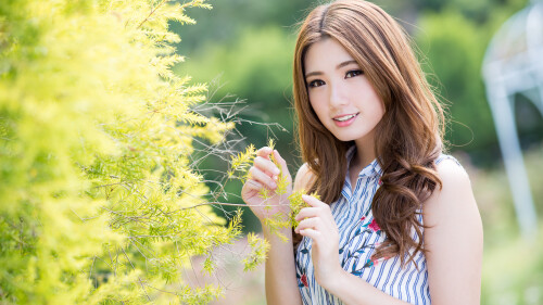 Asian Smiling Long-haired Brunette Teen Girl Wallpaper #4596