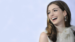 Beautiful Anne Hathaway American Actress Celebrity Wallpaper #073