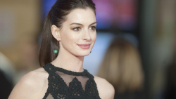 Beautiful Anne Hathaway American Actress Celebrity Wallpaper #080