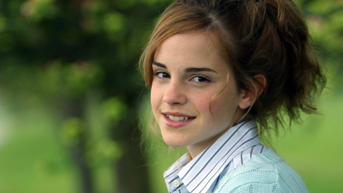 Beautiful Emma Watson English Actress Celebrity Wallpaper #044