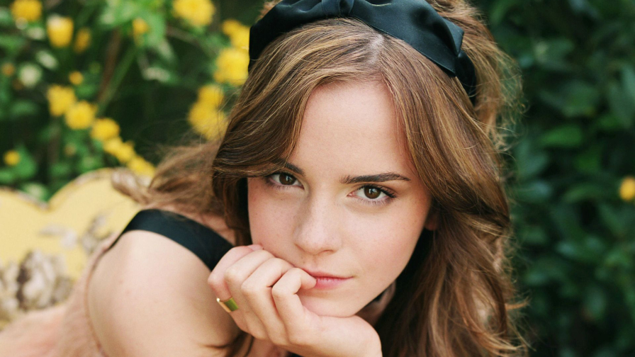 Beautiful Emma Watson English Actress Celebrity Wallpaper #335