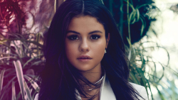 Beautiful Selena Gomez American Singer Actress Celebrity Girl Wallpaper #042