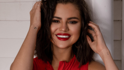 Beautiful Selena Gomez American Singer Actress Celebrity Girl Wallpaper #177