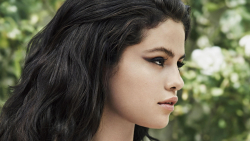 Beautiful Selena Gomez American Singer Actress Celebrity Girl Wallpaper #262