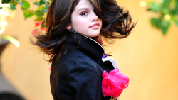 Beautiful Selena Gomez American Singer Actress Celebrity Girl Wallpaper #268