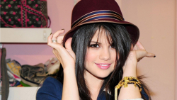 Beautiful Selena Gomez American Singer Actress Celebrity Girl Wallpaper #299