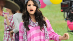 Beautiful Selena Gomez American Singer Actress Celebrity Girl Wallpaper #369