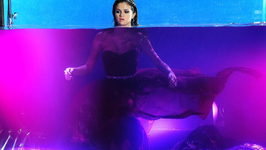 Beautiful Selena Gomez American Singer Actress Celebrity Girl Wallpaper #372