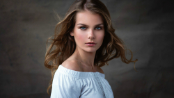 Blue-eyed Long-haired Irina Regent Belarusian Blonde Model Girl Wallpaper #001