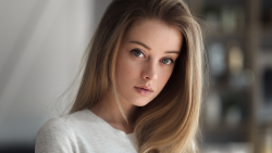 Blue-eyed Long-haired Maria Zhgenti Russian Blonde Model Girl Wallpaper #001