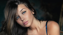Daria Konovalova Russian Brunette Model Girl Wallpaper #001