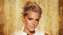 Esti Ginzburg Israeli Model Actress Celebrity Girl Wallpaper #005