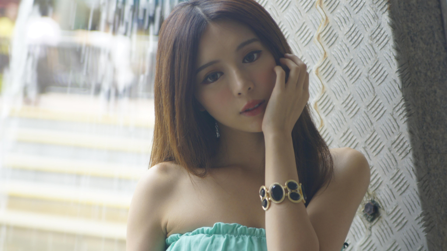 Long-haired Smiling Zhang Qi Jun Taiwanese Asian Model Teen Girl Wallpaper #023