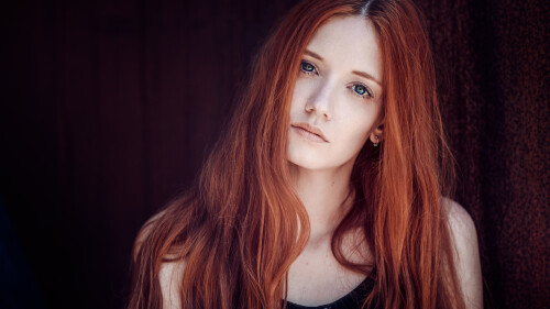 Sexy Blue-eyed Long-haired Red Hair Teen Girl Wallpaper #7333