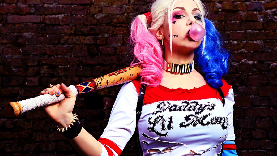 Sexy Harley Quinn Blonde Cosplay Girl Wallpaper #4252