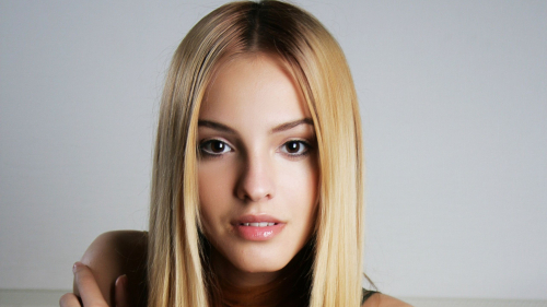 Sexy Hazel Eyes Long-haired Blonde Teen Girl Wallpaper #5715