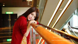 Slim Smiling Long-haired Zhang Qi Jun Taiwanese Brunette Asian Model Teen Girl Wallpaper #038