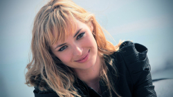 Smiling Blue-eyed Long-haired Louise Bourgoin French Blonde Model & Actress Celebrity Girl Wallpaper #002